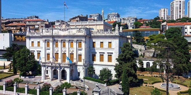 Pomorski i povijesni