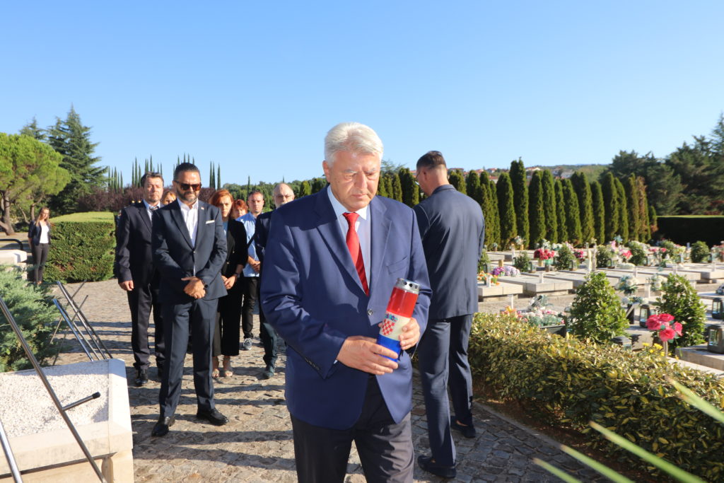 polaganje vijenaca
